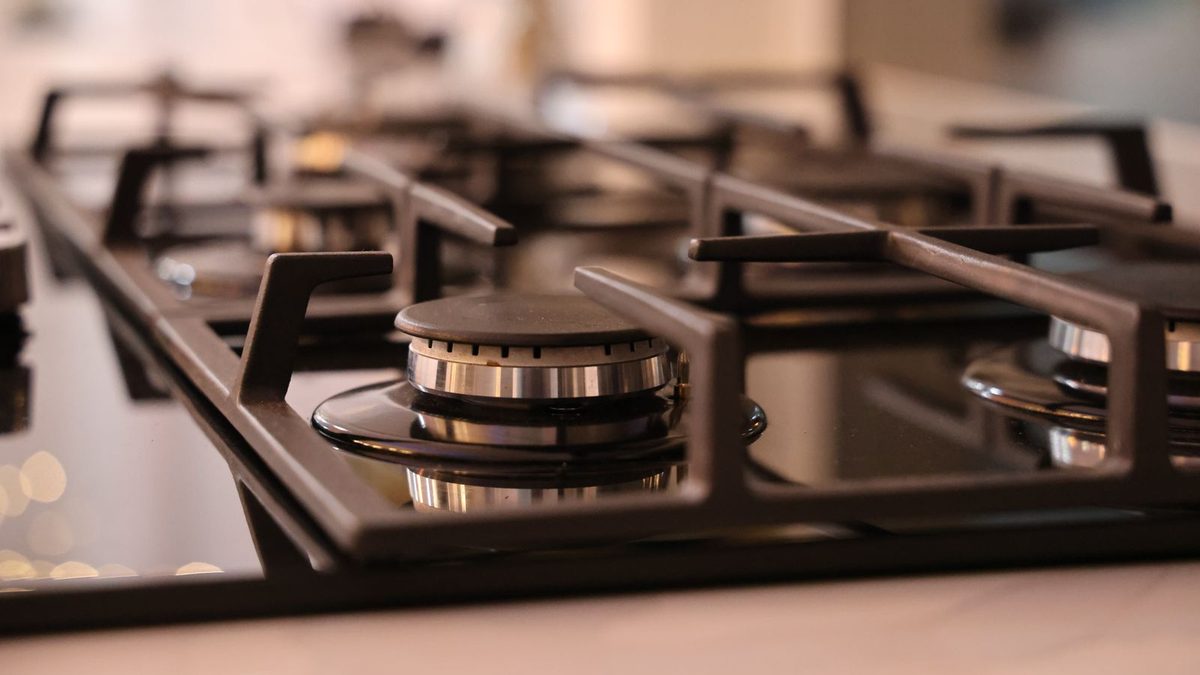 Hob and hood cleaning in Singapore: what actually works