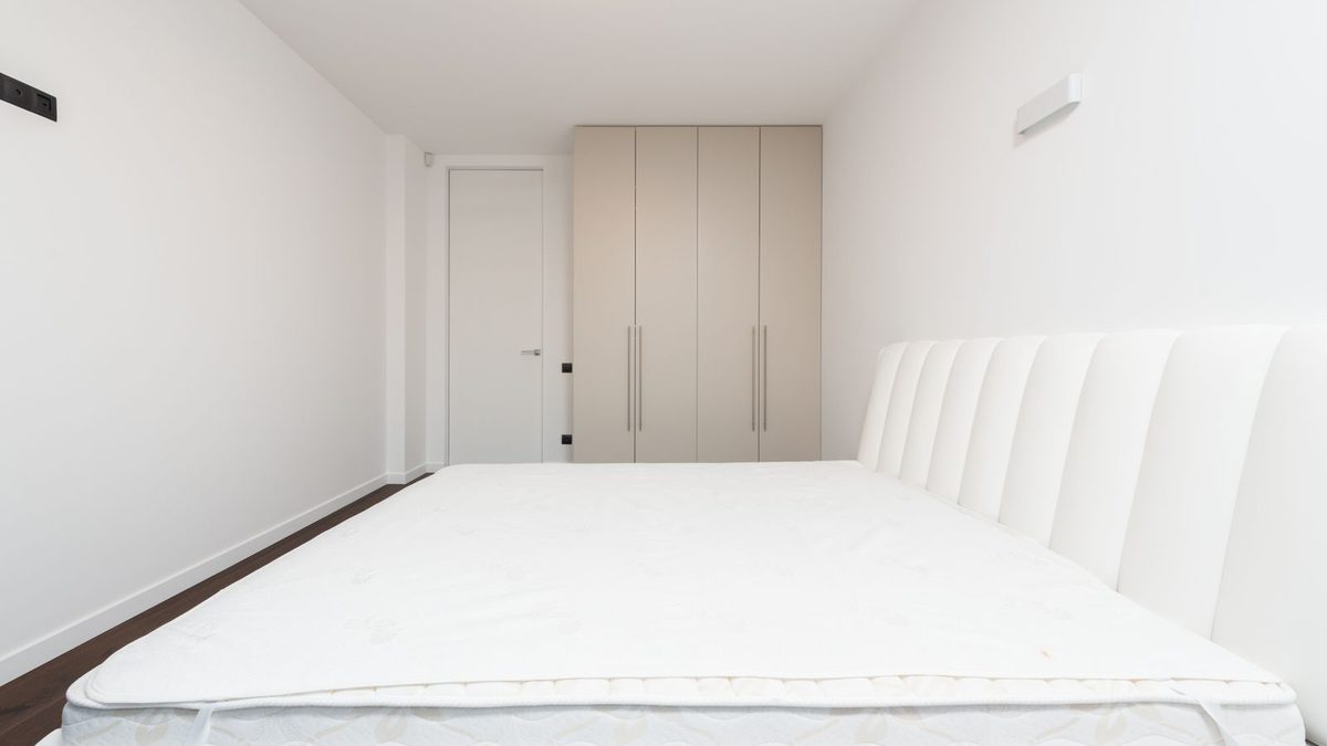 Singapore Deep Cleaning: The Layers Standard Services Leave for Humidity to Revive